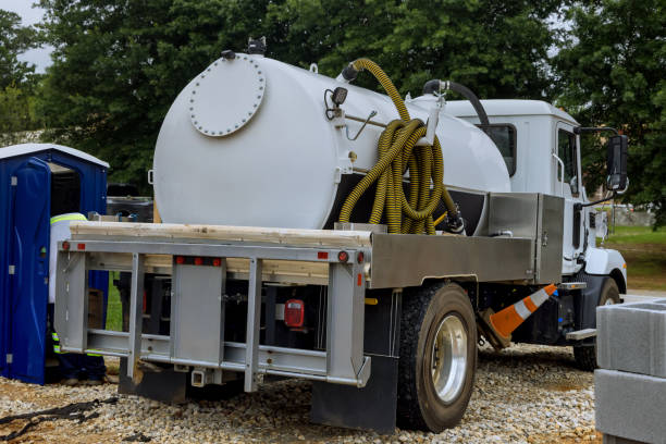 Portable Toilet Options We Offer in Fort Payne, AL